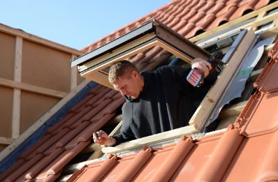 Pose de fenêtres de toit Velux à Millebosc